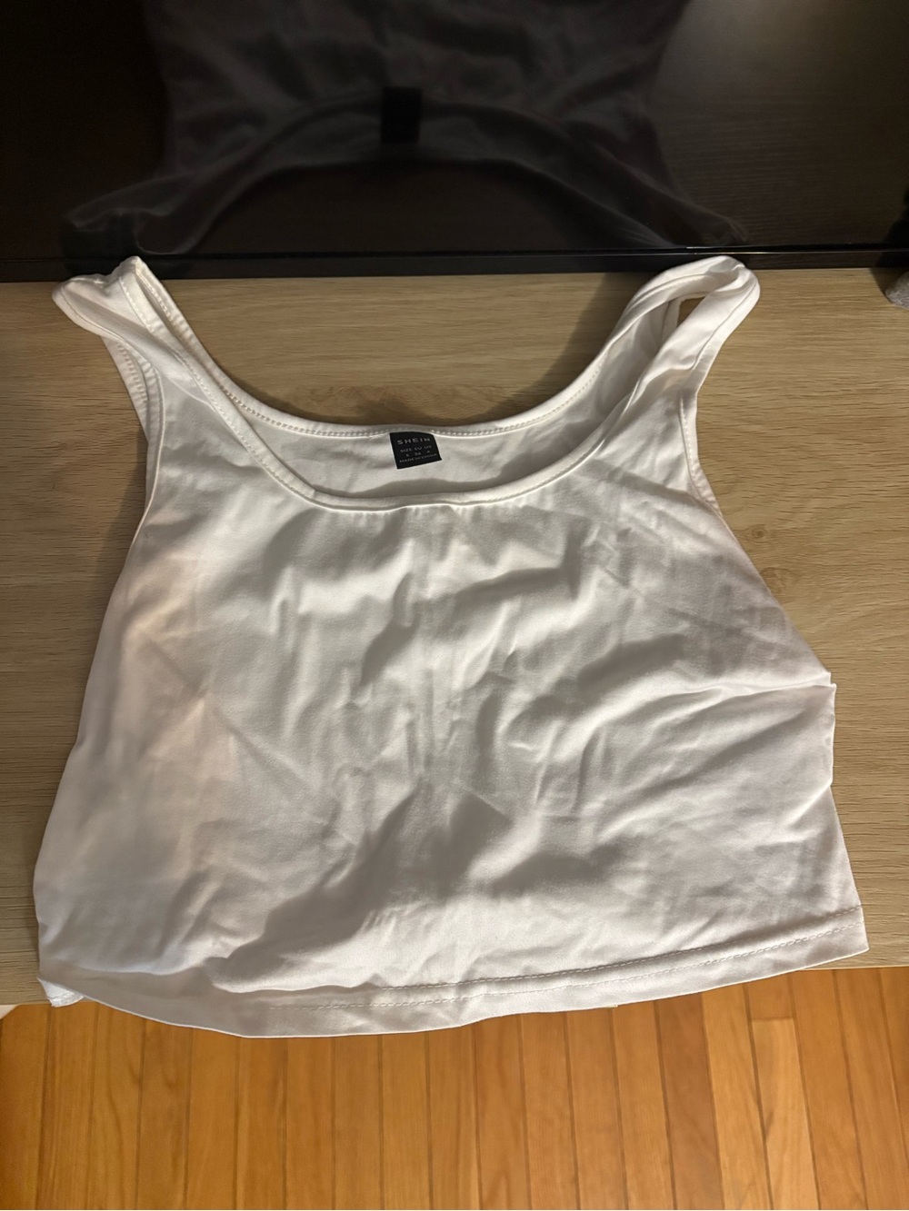 3-Pack Cropped Tank Tops – White, Red & Gray